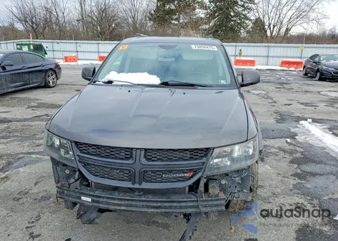 2016 Dodge Journey Crossroad z USA, uszkodzony, nr VIN 3C4PDCGB8GT226456